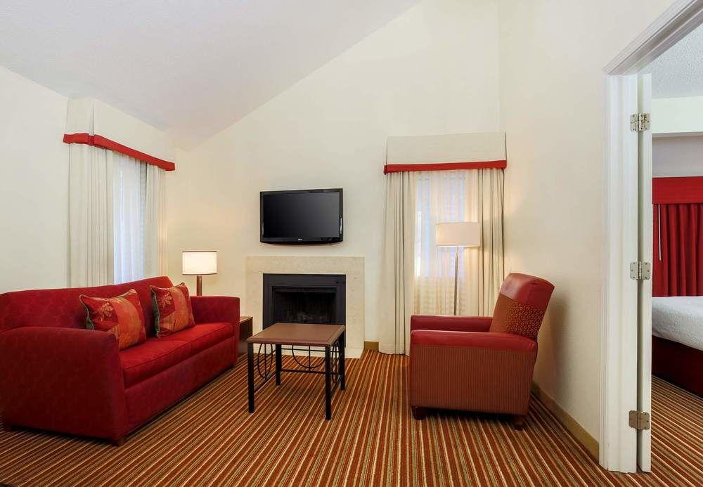 Residence Inn By Marriott Atlanta Cumberland/Galleria Смирна Экстерьер фото